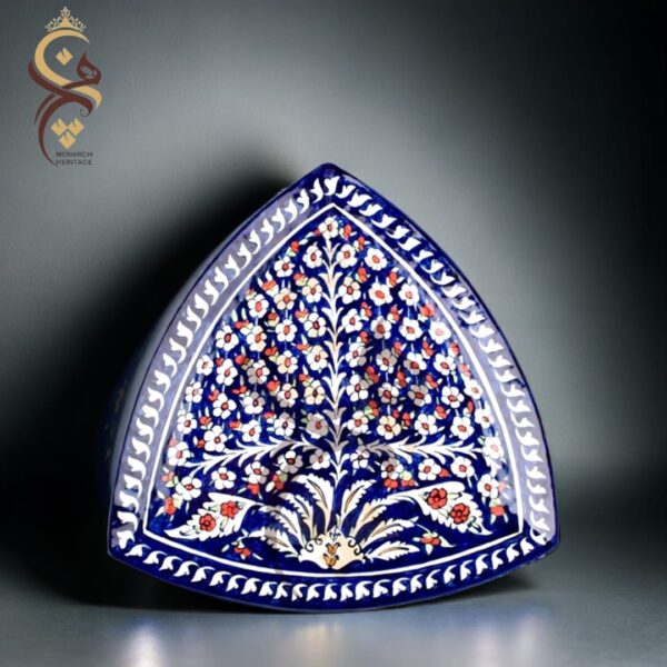 platter-bluepottery-monarchheritage-triangle
